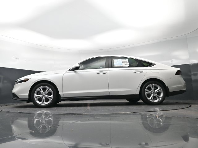 New 2026 Platinum White Pearl Honda LX image 30