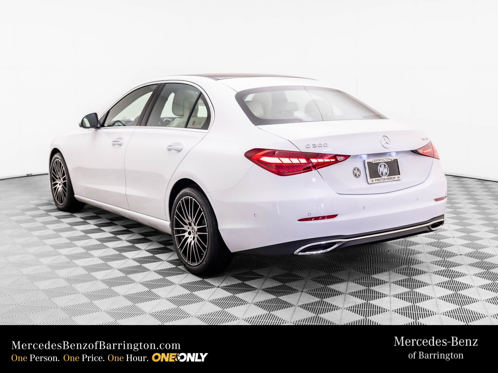 New 2026 MANUFAKTUR Moonlight White Metallic Mercedes-Benz C 300 image 3