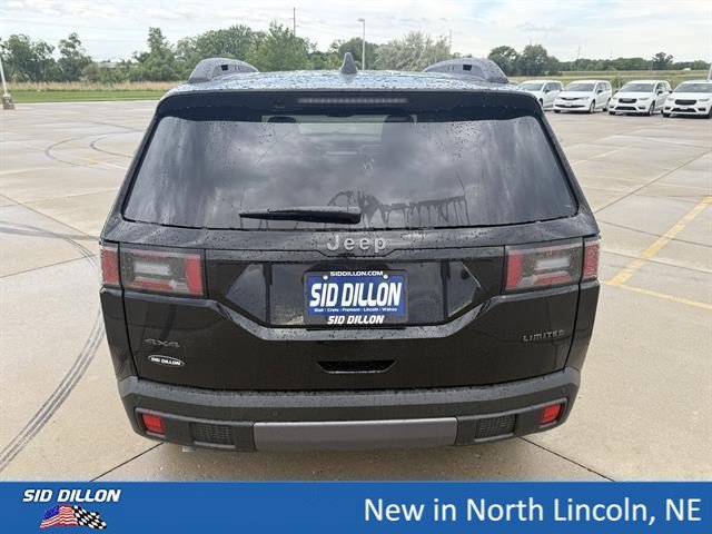 New 2026 Diamond Black Crystal Pearlcoat Jeep Laredo image 4