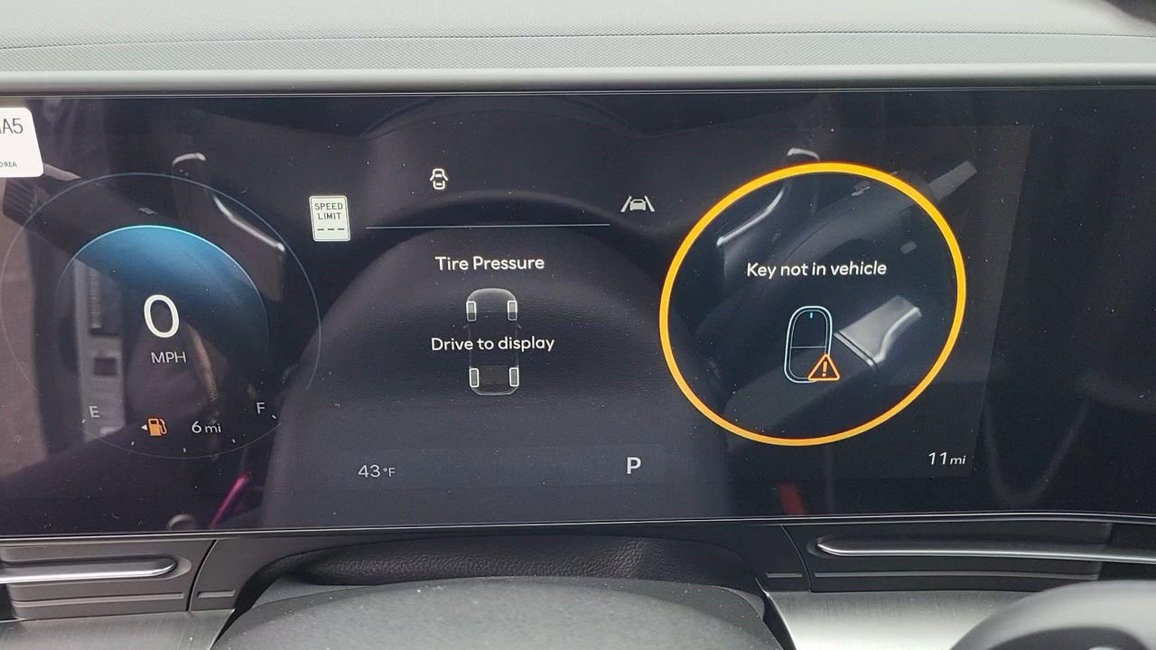 New 2026 Atlas White Hyundai SEL Premium AWD image 15