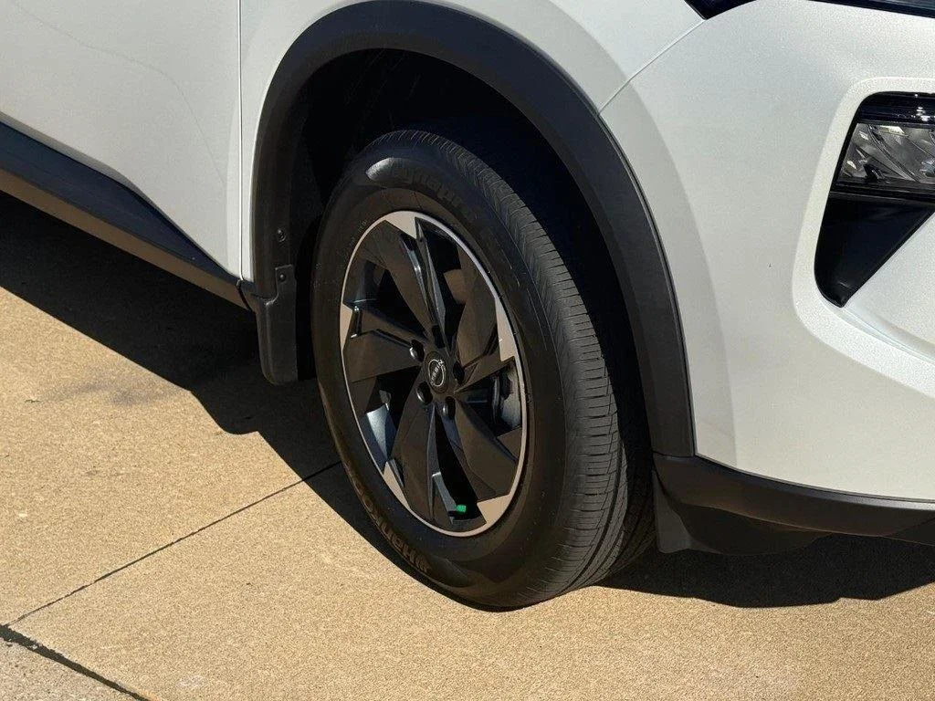 2026 Nissan Rogue SV - Photo 25