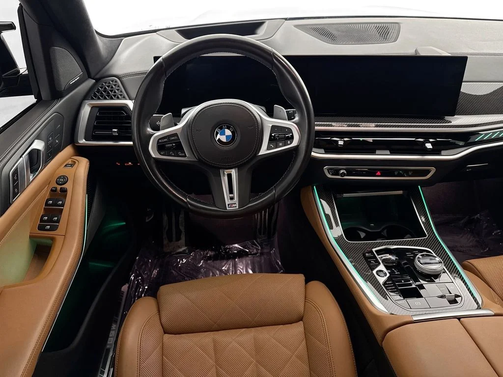 Used 2024 Green BMW M60i image 22