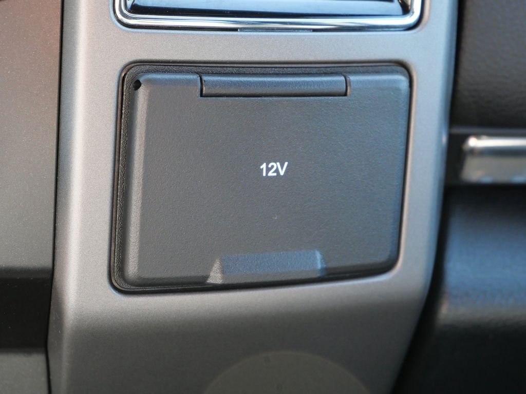 Used 2021 Black Ford XLT image 24