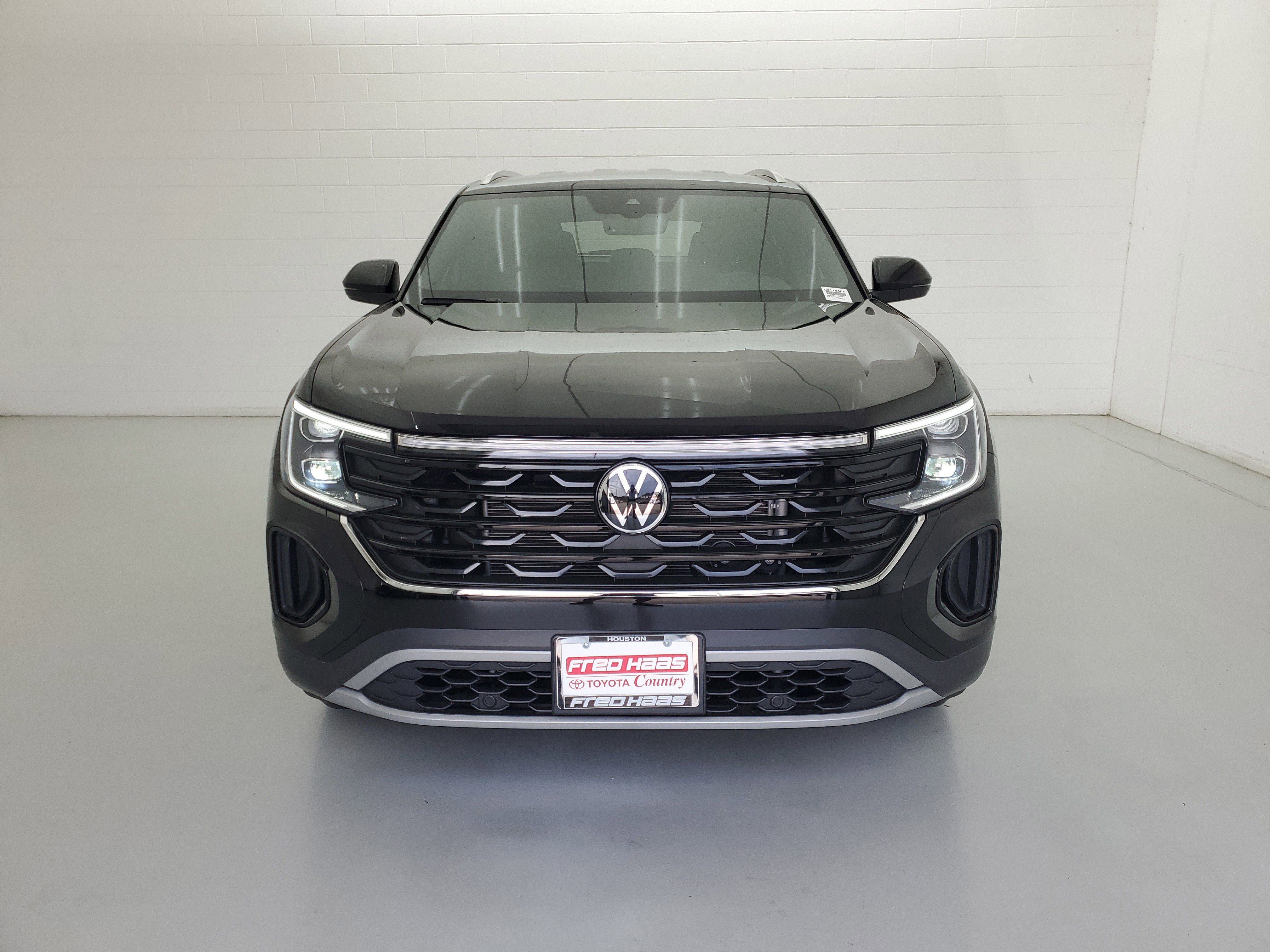 2026 Volkswagen Atlas Cross Sport SE - Photo 3