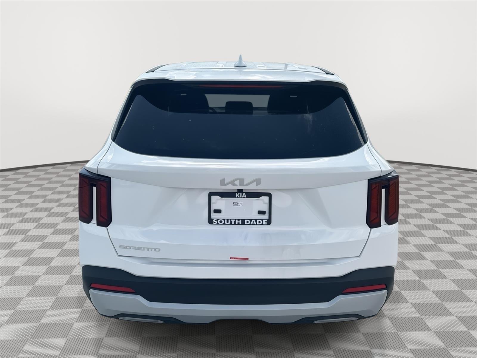 New 2026 Glacial White Pearl Kia LX image 5