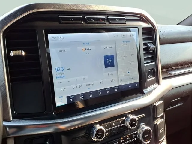 Used 2023  Ford XL image 10