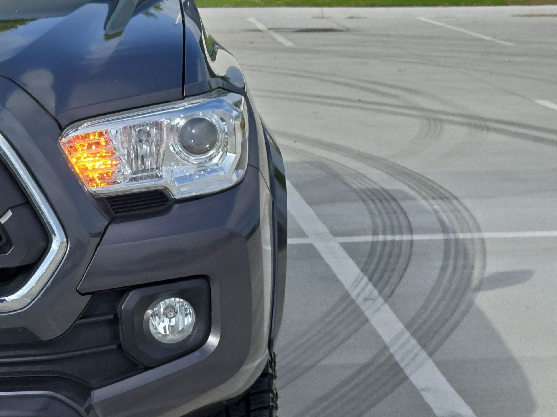 Used 2021 Magnetic Gray Metallic Toyota SR5 image 10