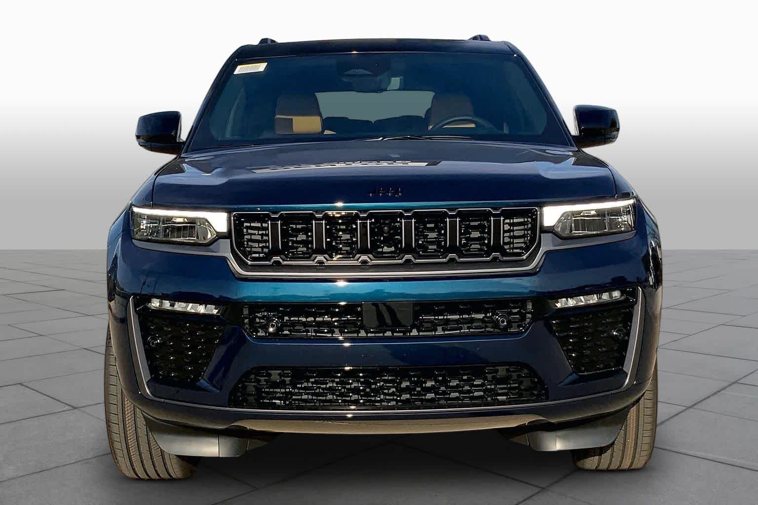 New 2027 Fathom Blue Pearl-Coat Paint Jeep Summit image 3