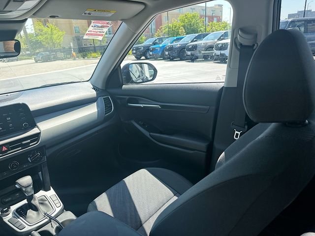 New 2026 Dark Ocean Blue Kia LX image 23