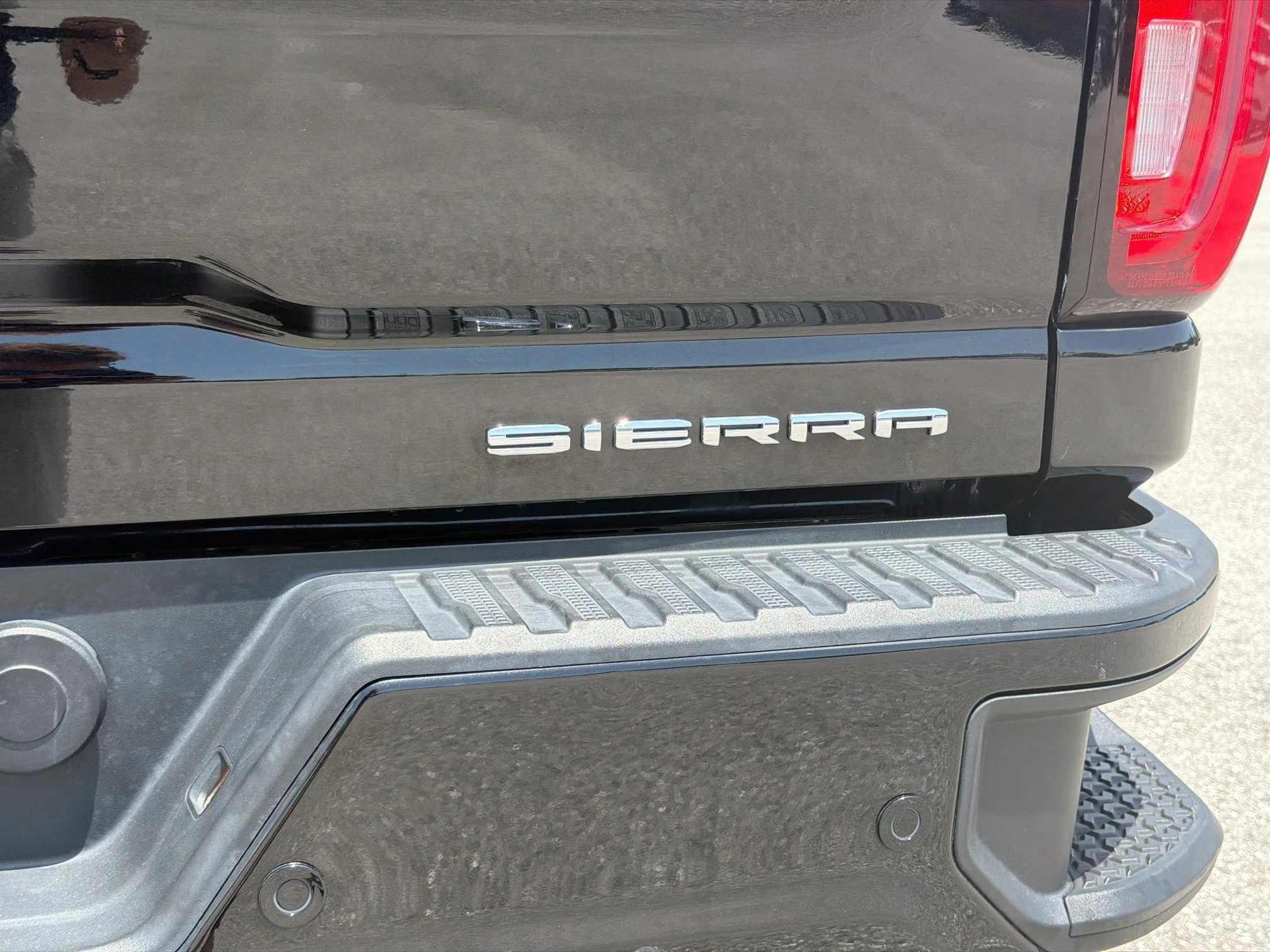 Used 2023 Ebony Twilight Metallic GMC Denali image 45