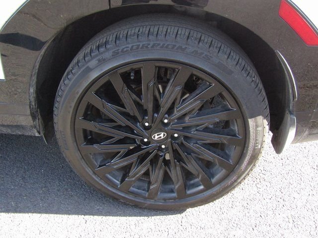 Used 2025 White Hyundai Calligraphy image 14