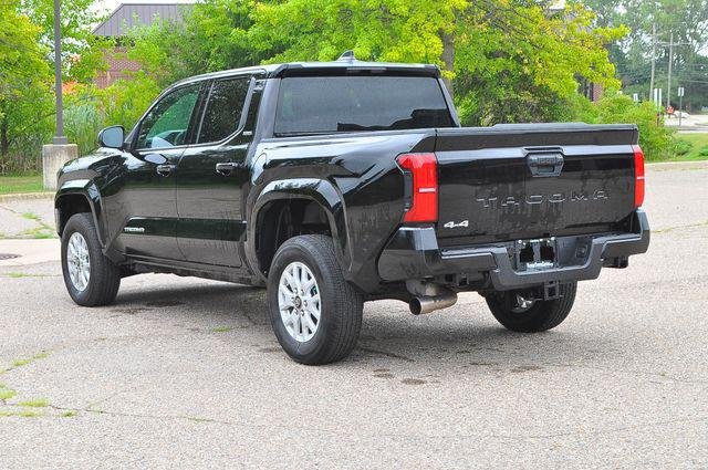 Certified Used 2025 BLACK Toyota  image 5