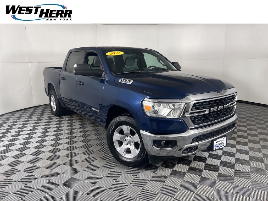 2023 RAM 1500 Big Horn/Lone Star 4x4 Crew Cab 5'7's photo