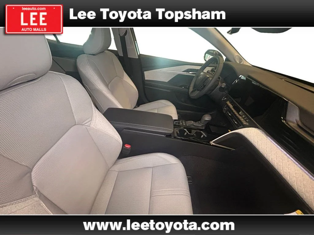 New 2026 Underground Toyota XLE image 15