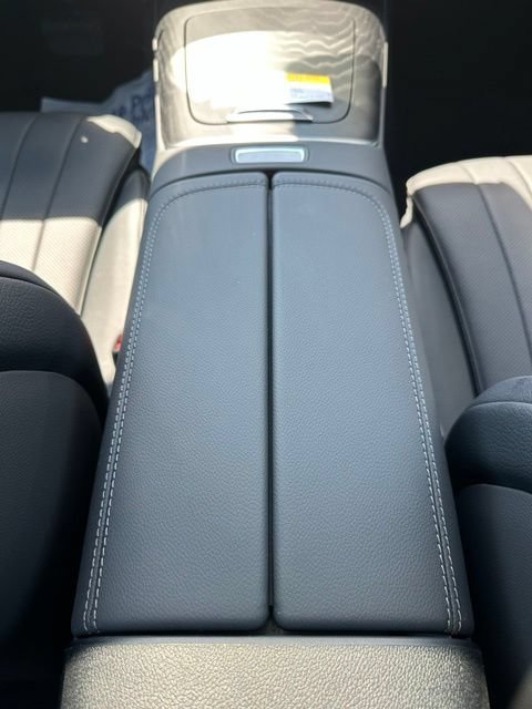 New 2026 MANUFAKTUR Moonlight White Metallic Mercedes-Benz E 450 image 70