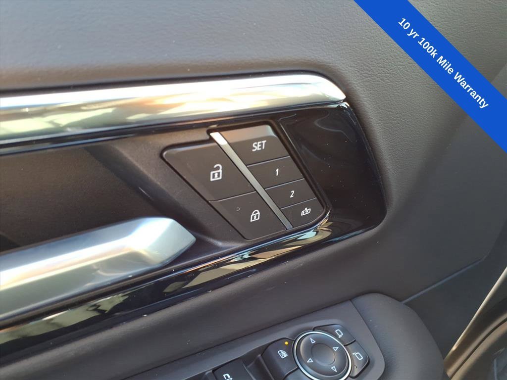 2026 Chevrolet Suburban Premier - Photo 18