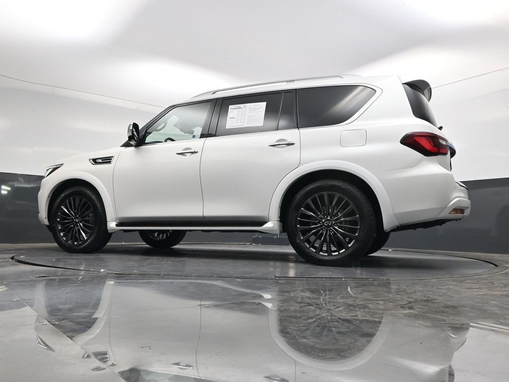 Used 2023 White INFINITI Sensory image 47