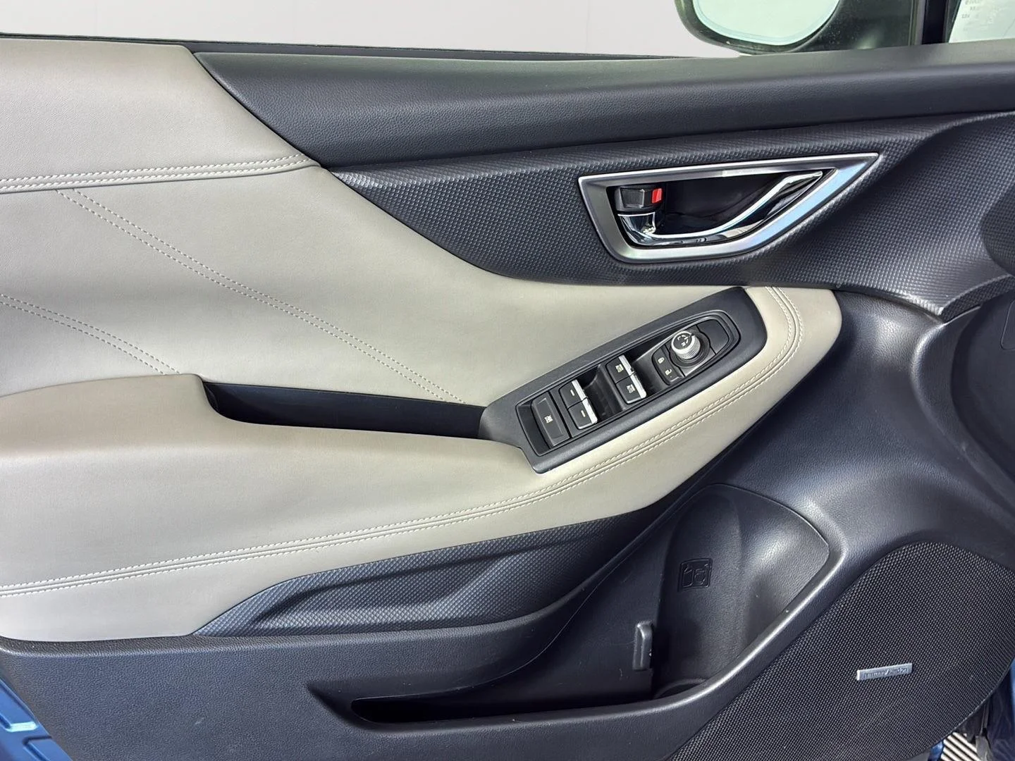 Used 2019 Horizon Blue Pearl Subaru Limited image 25