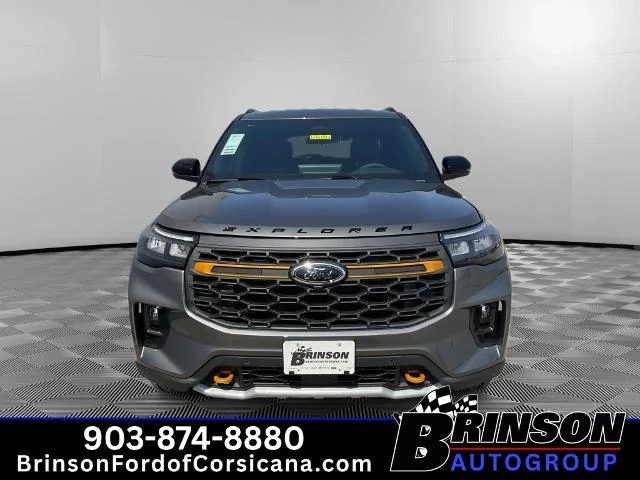 New 2026 Carbonized Gray Metallic Ford Tremor® image 22