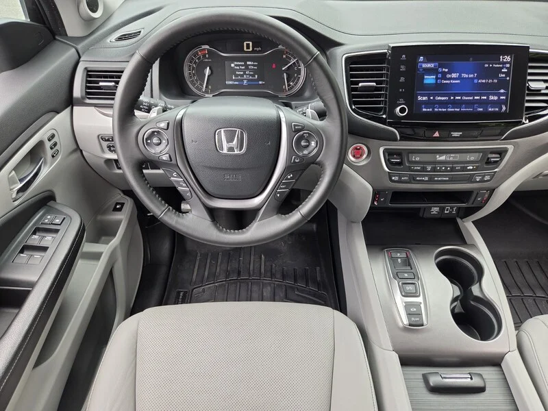 Used 2023 Modern Steel Metallic Honda RTL image 15