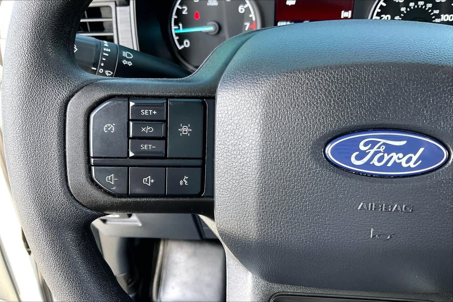 Used 2026 Oxford White Clearcoat Ford XL image 18