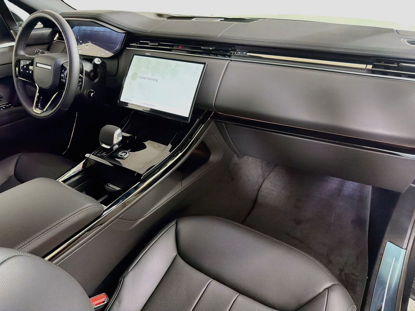 New 2026 Carpathian Grey Land Rover Dynamic SE image 36