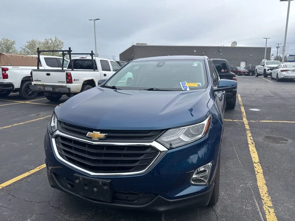 Used 2020 Chevrolet Equinox LT with VIN 2GNAXUEV9L6172638 for sale in Hamburg, NY