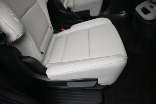 Used 2025 Blue Lincoln Reserve image 30
