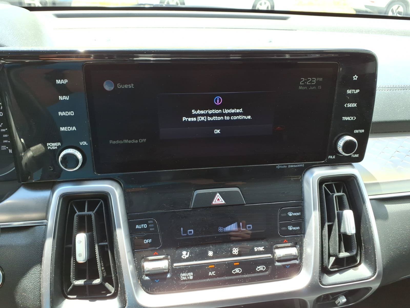 2022 Kia Sorento S Hybrid - Photo 23