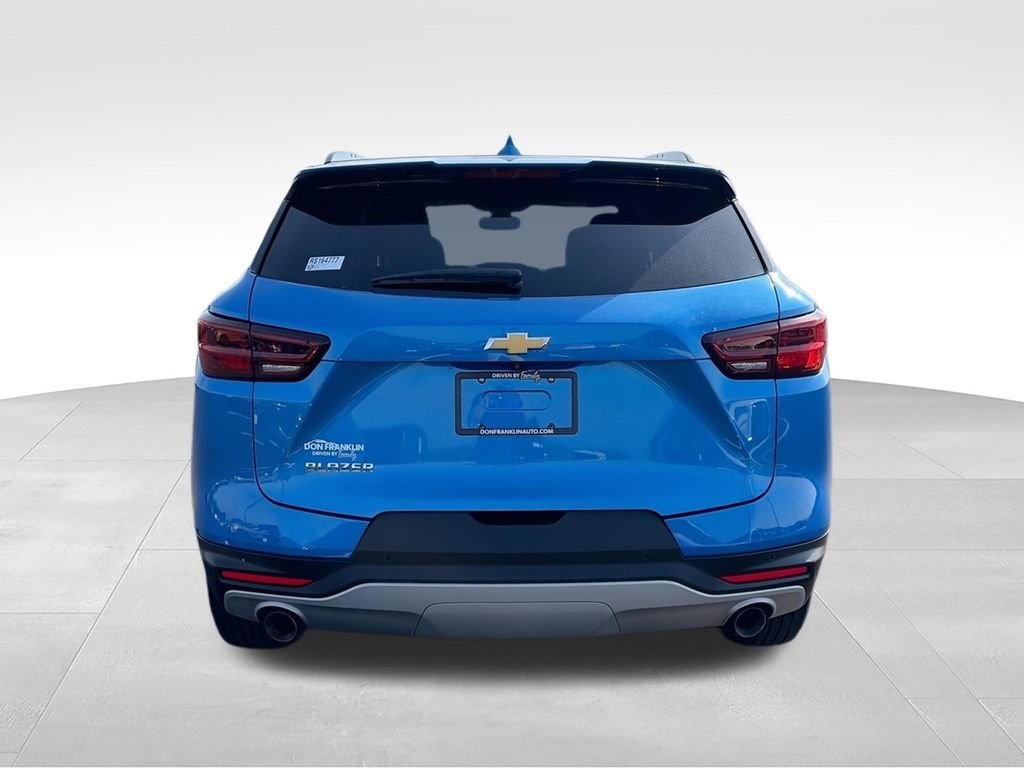 Used 2024 Blue Chevrolet LT image 7