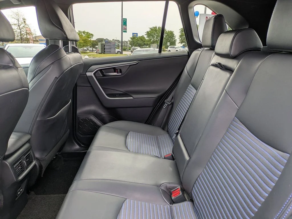 2022 Toyota RAV4 XSE - Photo 15