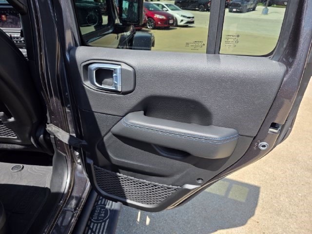 Certified Used 2022 Granite Crystal Metallic Clearcoat Jeep Unlimited Rubicon image 19