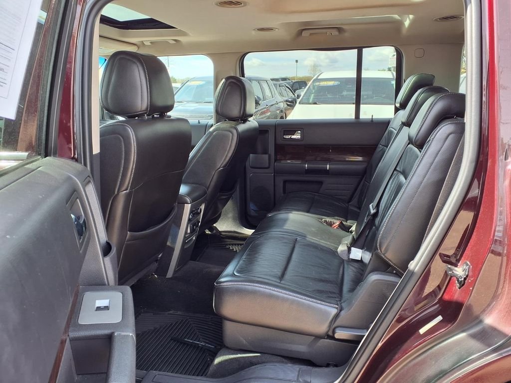 Used 2011 Red Ford SEL image 9