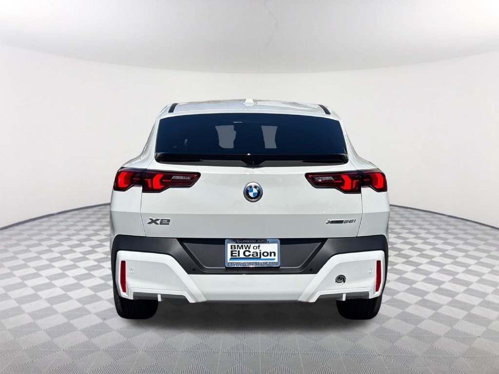 New 2026 Alpine White BMW xDrive28i image 5