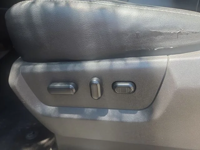 Used 2016 White Ford Lariat image 13