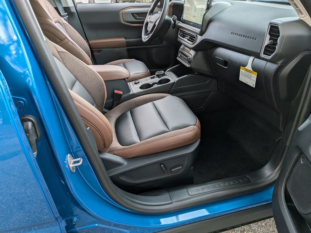 New 2025 Blue Ford Outer Banks image 33