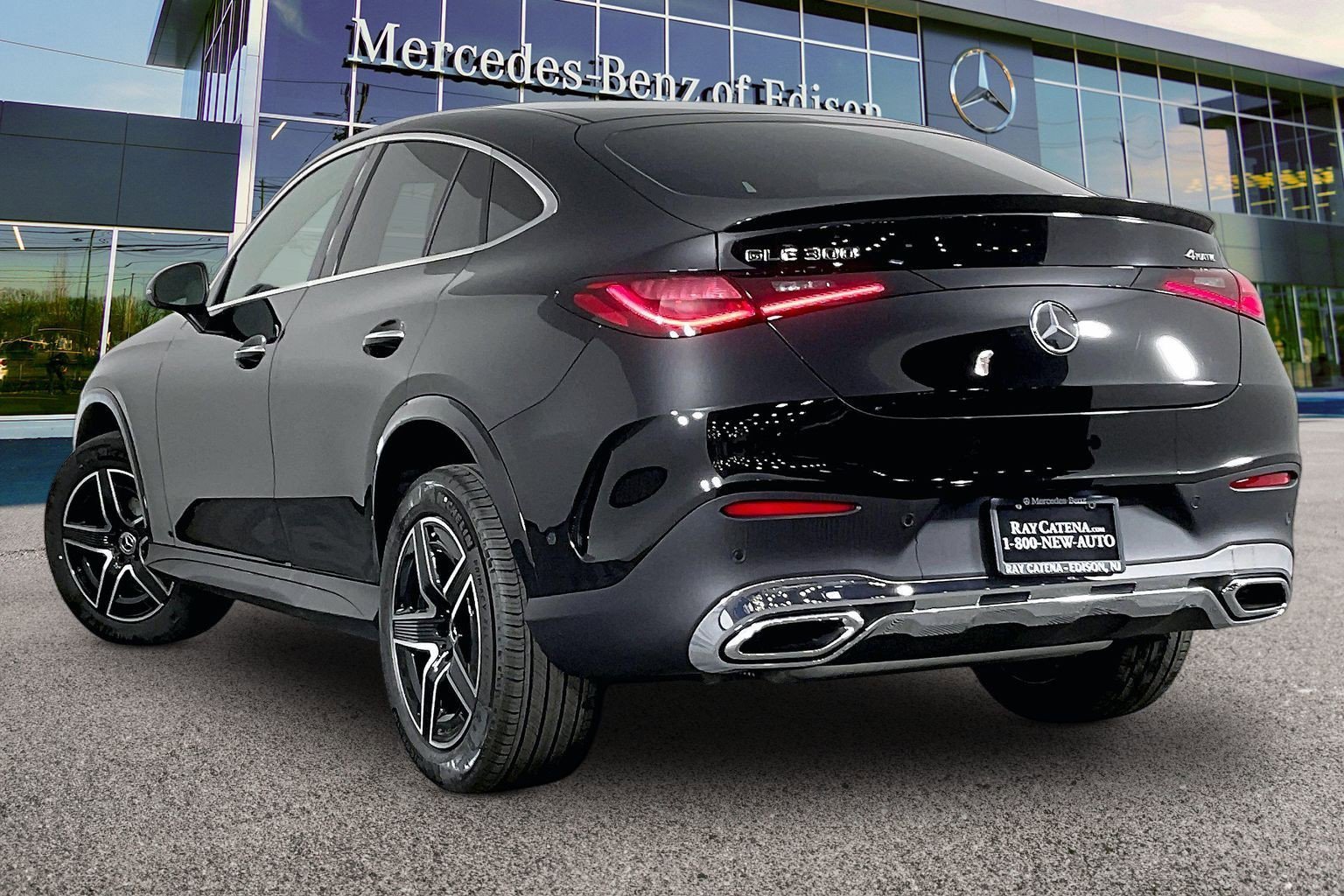 New 2026 Obsidian Black Metallic Mercedes-Benz GLC 300 image 16