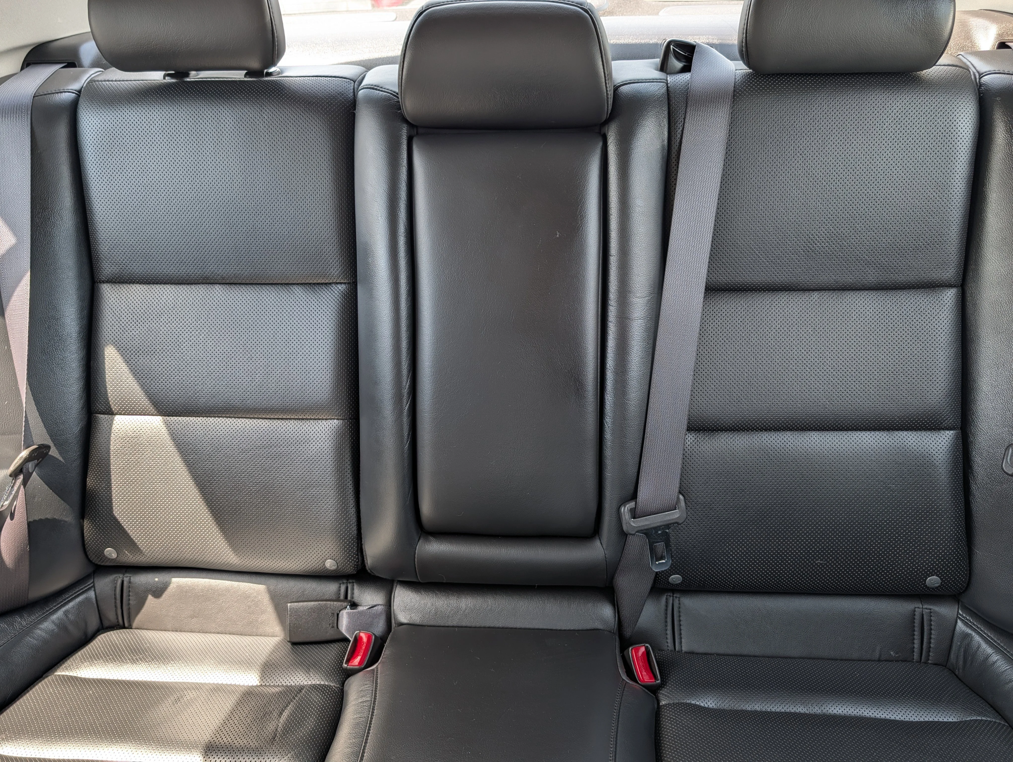 Used 2010 Palladium Metallic Acura  image 13