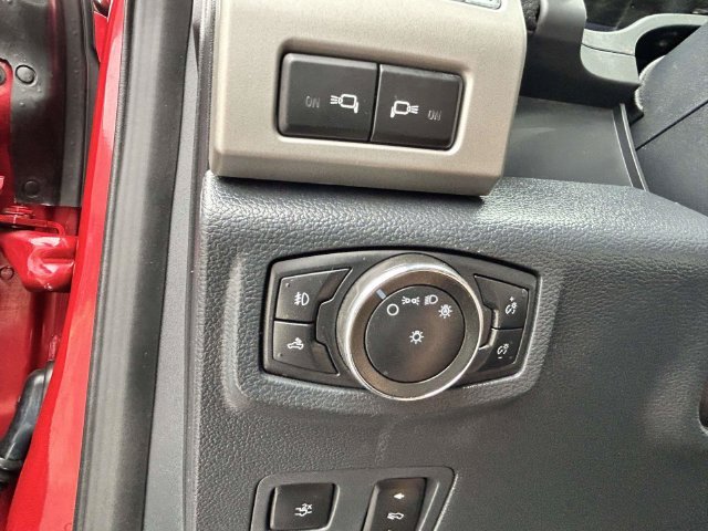 Used 2022 Red Ford Lariat image 23