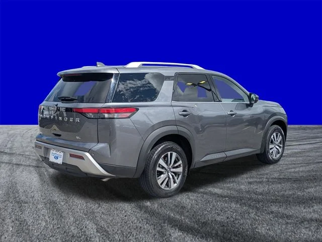 Certified Used 2025 Gun Metallic Nissan SL image 4