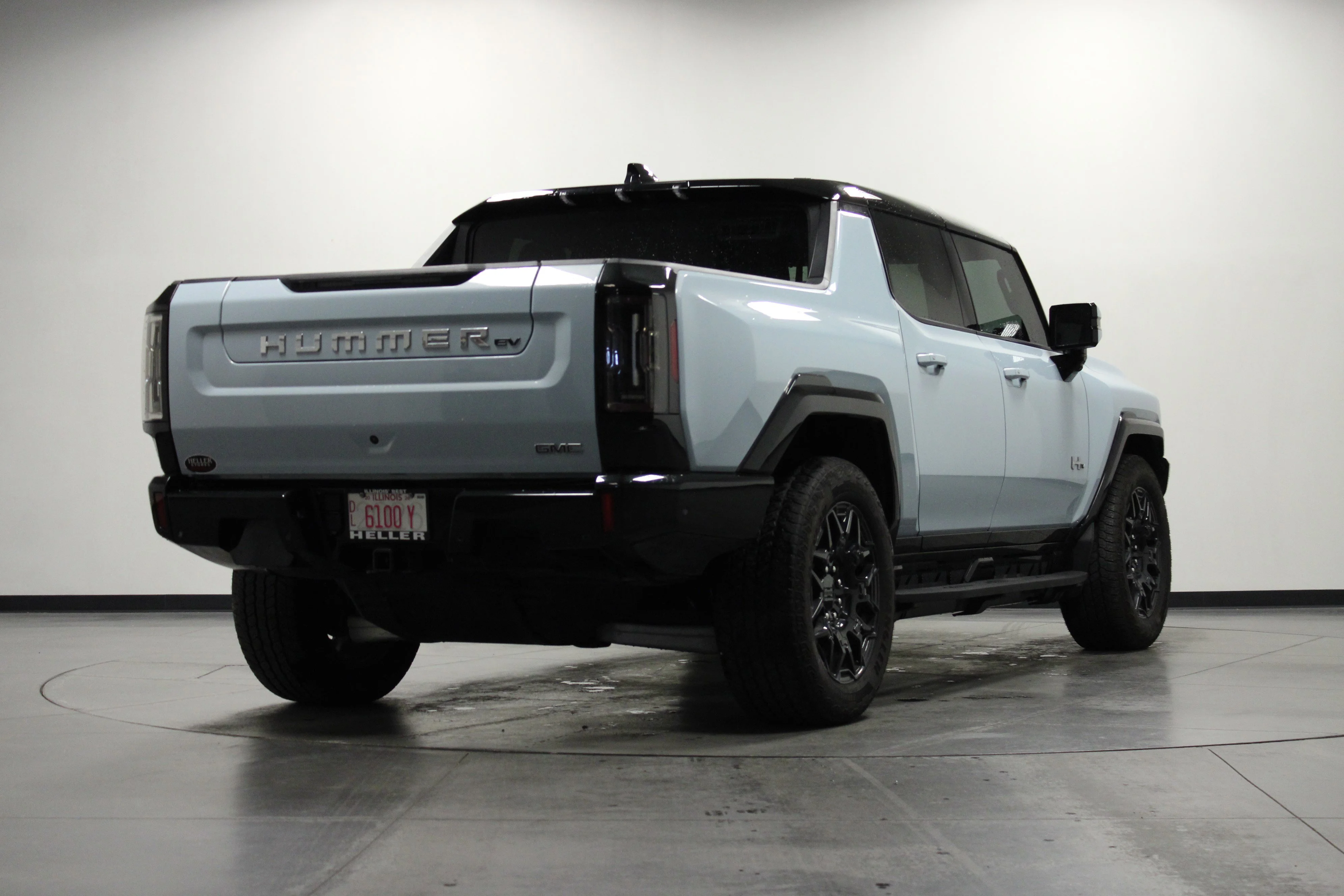 Used 2025 Tide Metallic (No Longer available to order) GMC 2X image 4