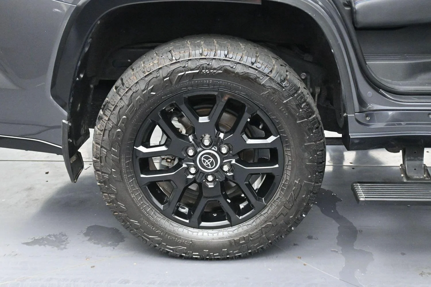 Used 2023 Magnetic Gray Metallic Toyota Platinum image 45