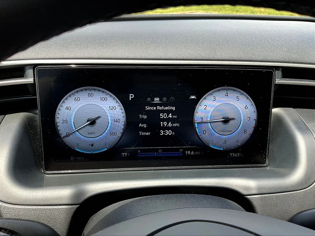 Used 2022 Gray Hyundai SEL Premium image 14