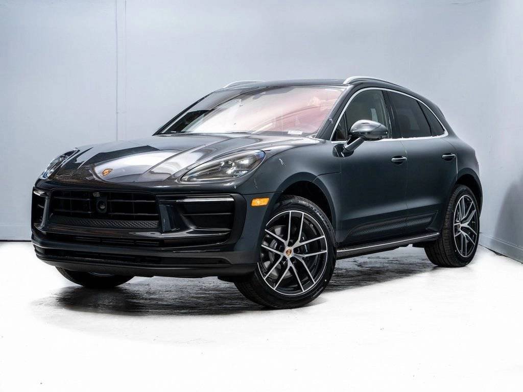 2026 Porsche Macan Base