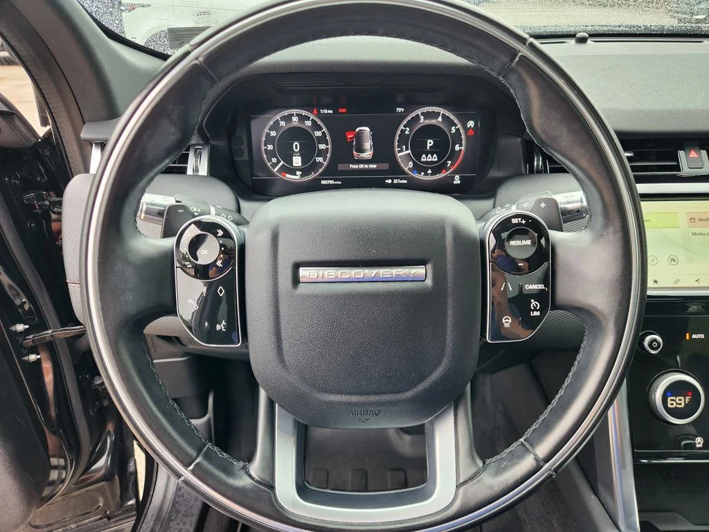 Used 2020 Santorini Black Metallic Land Rover S R-Dynamic image 21