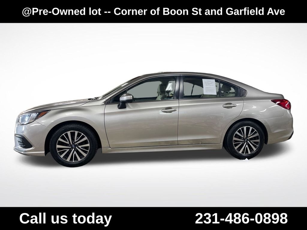 Used 2018 Gray Subaru 2.5i image 2