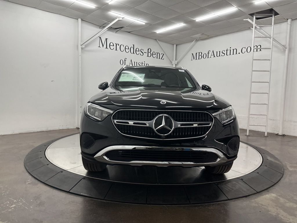 New 2026 Black Mercedes-Benz GLC 300 image 2
