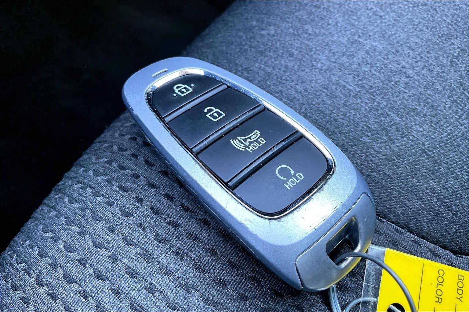 Used 2021 Shimmering Silver Hyundai SEL image 15
