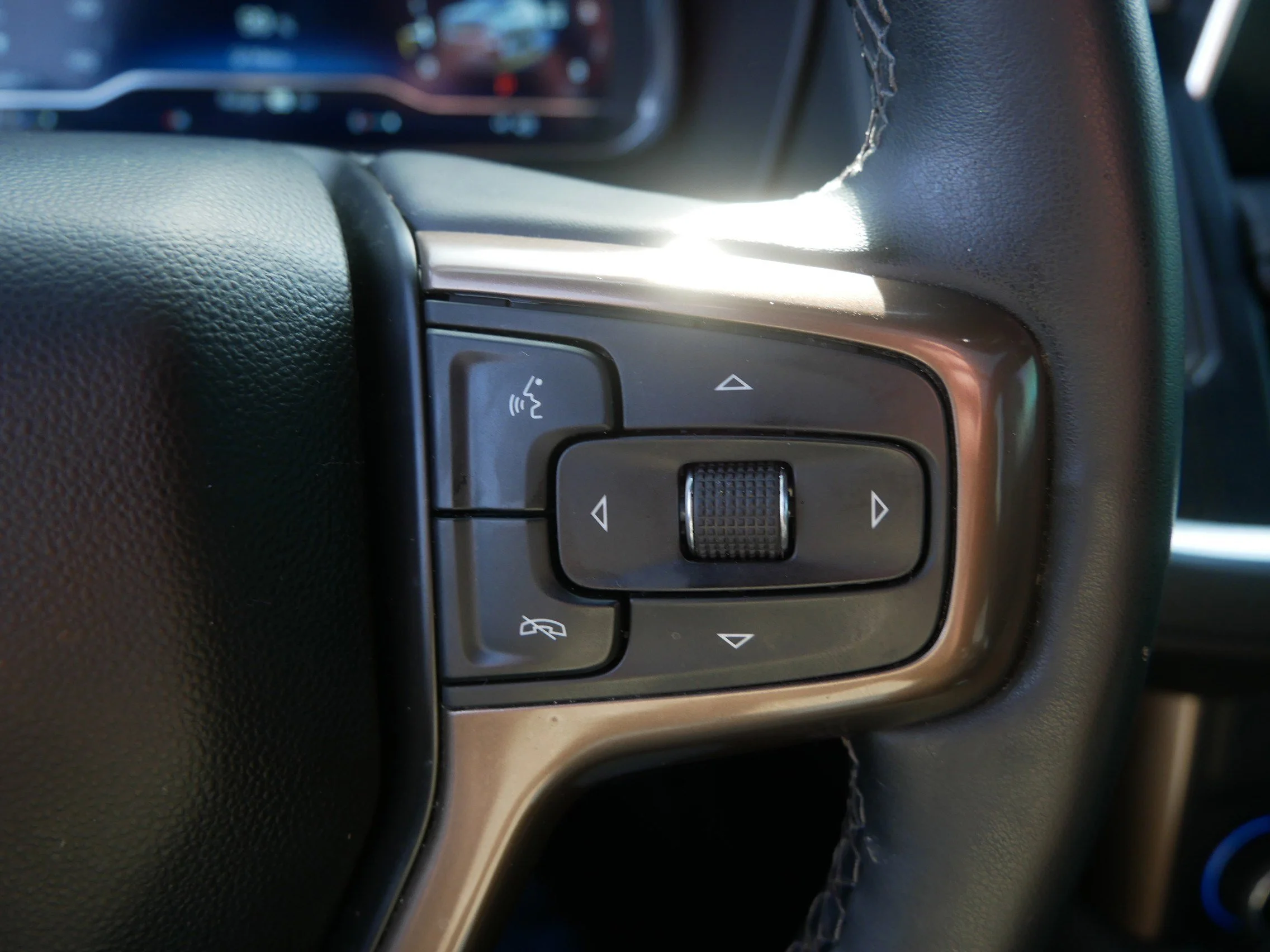 Used 2024 Black Chevrolet High Country image 35
