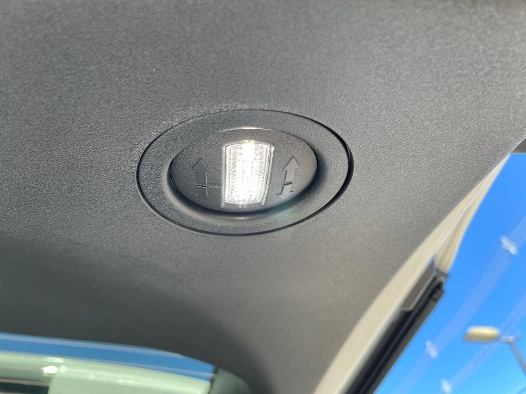 New 2026 Star White Metallic Tri-Coat Ford MAX Platinum® image 35